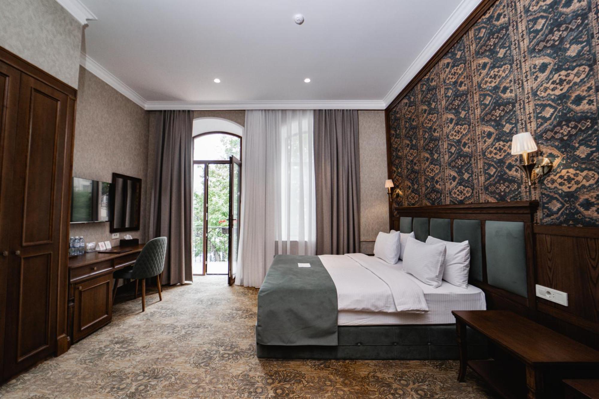 Midway Baku Hotel Екстер'єр фото