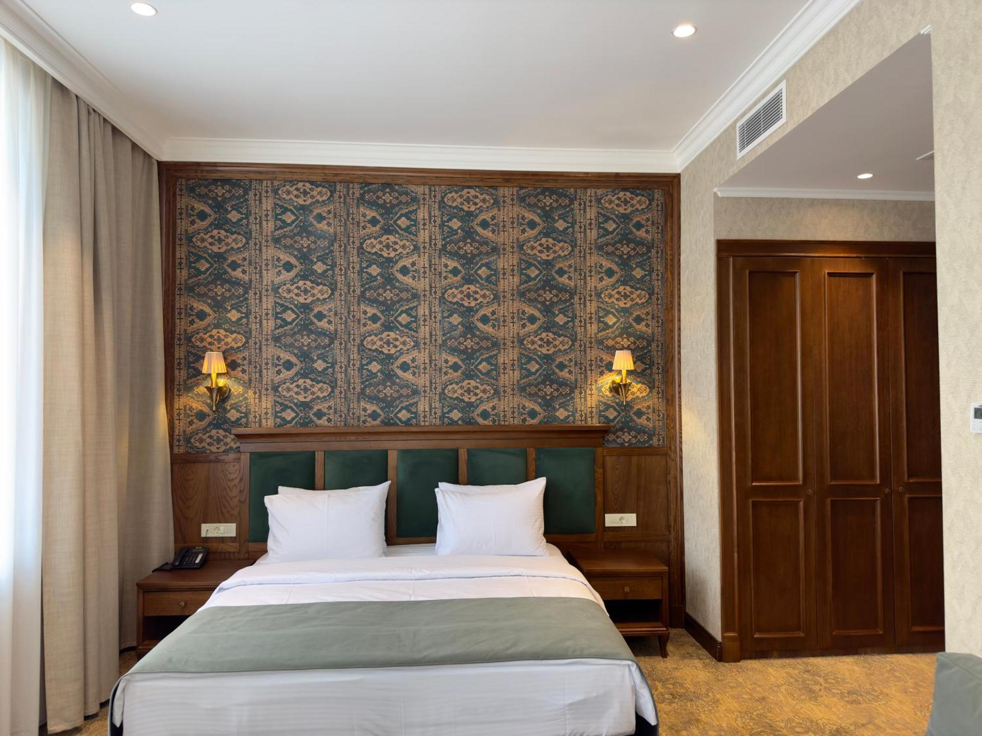 Midway Baku Hotel Екстер'єр фото
