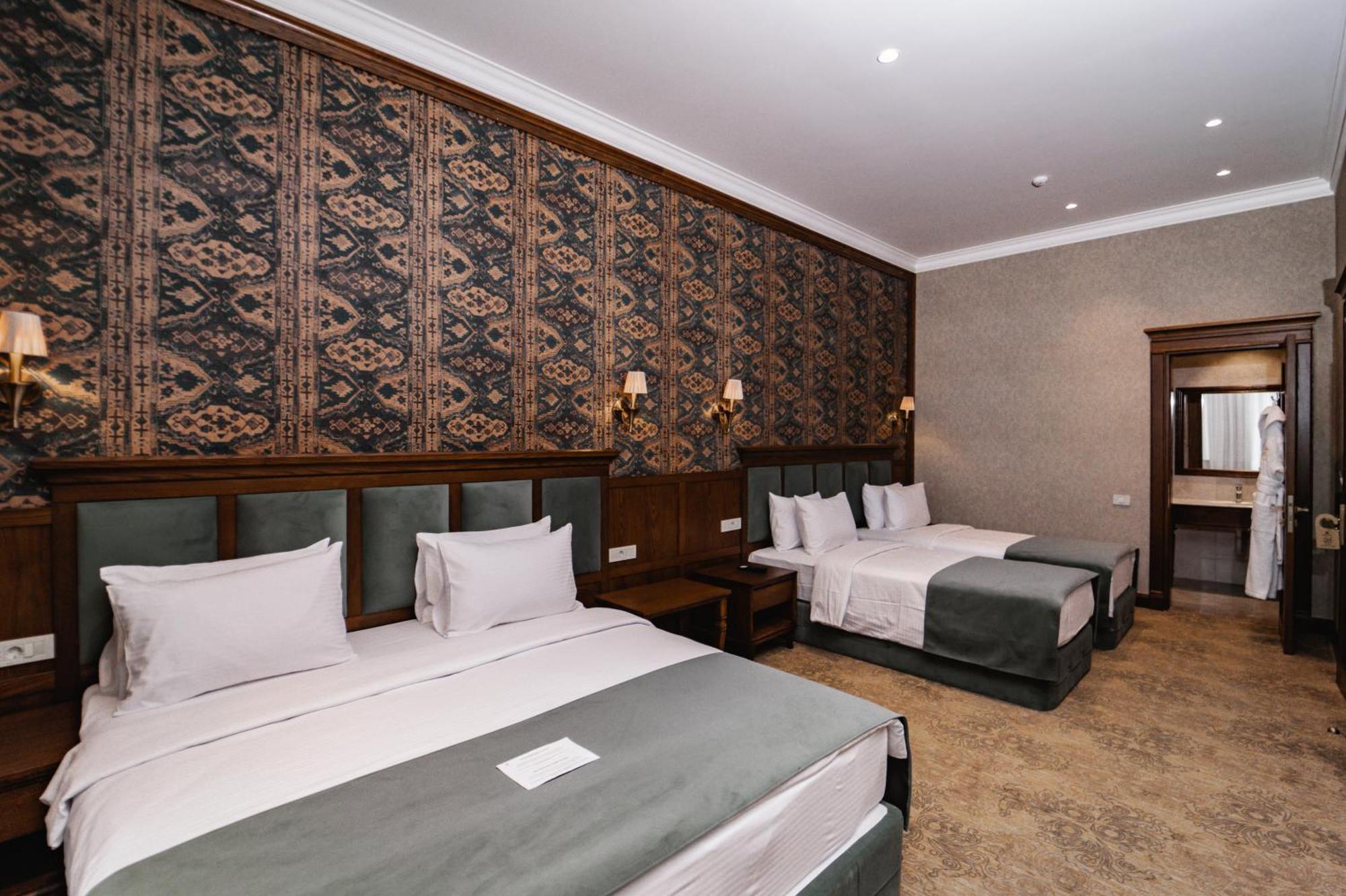 Midway Baku Hotel Екстер'єр фото